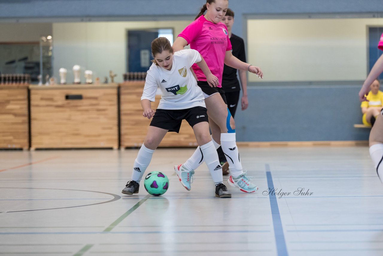 Bild 112 - C-Juniorinnen 3 Loewinnen Cup